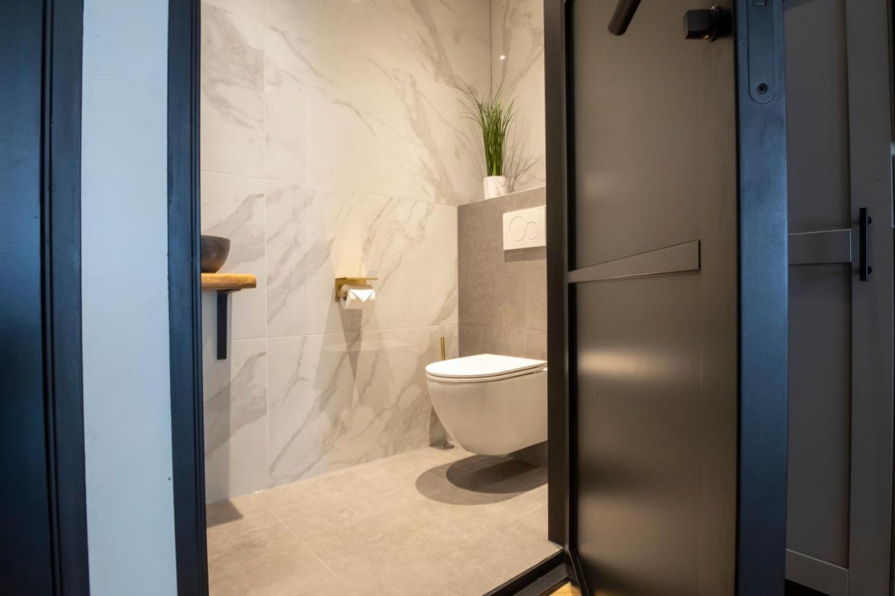 In De Mid - Prachtige Appartementen In Hartje Joure Bagian luar foto