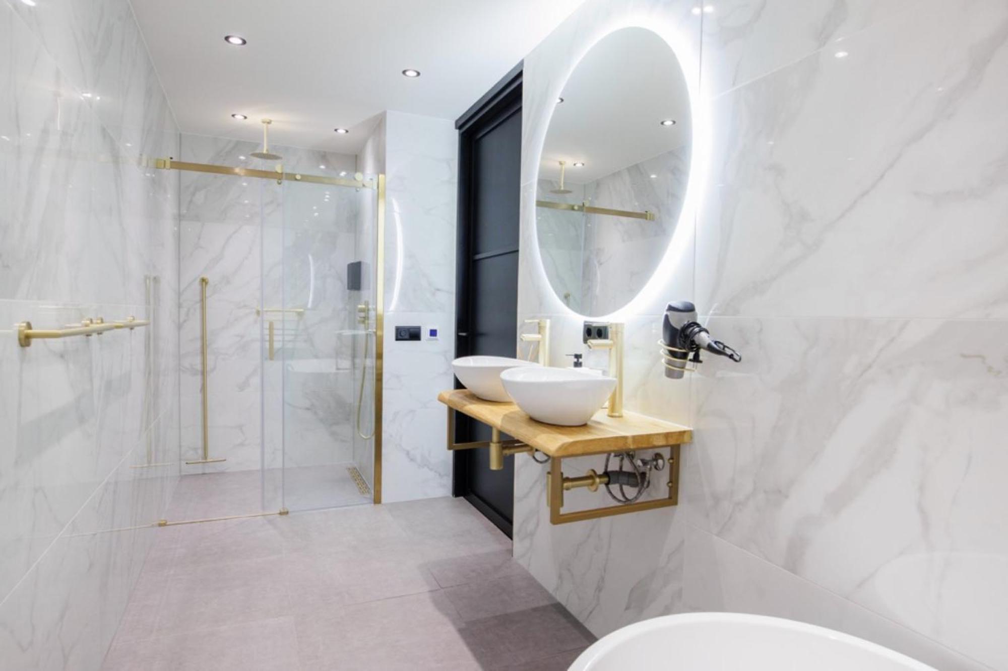 In De Mid - Prachtige Appartementen In Hartje Joure Bagian luar foto